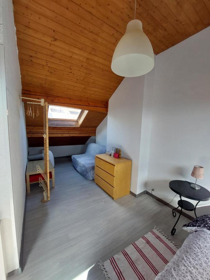Au Coeur Du Vignoble Sur Bursins Bed & Breakfast Dış mekan fotoğraf