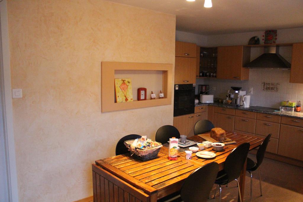 Au Coeur Du Vignoble Sur Bursins Bed & Breakfast Dış mekan fotoğraf
