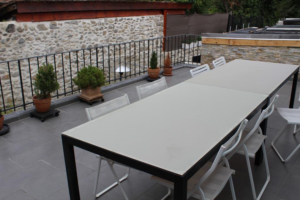Au Coeur Du Vignoble Sur Bursins Bed & Breakfast Dış mekan fotoğraf